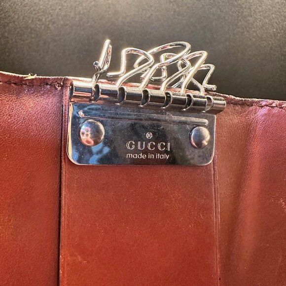 Gucci Leather Key Case - EUC - Picture 5 of 7